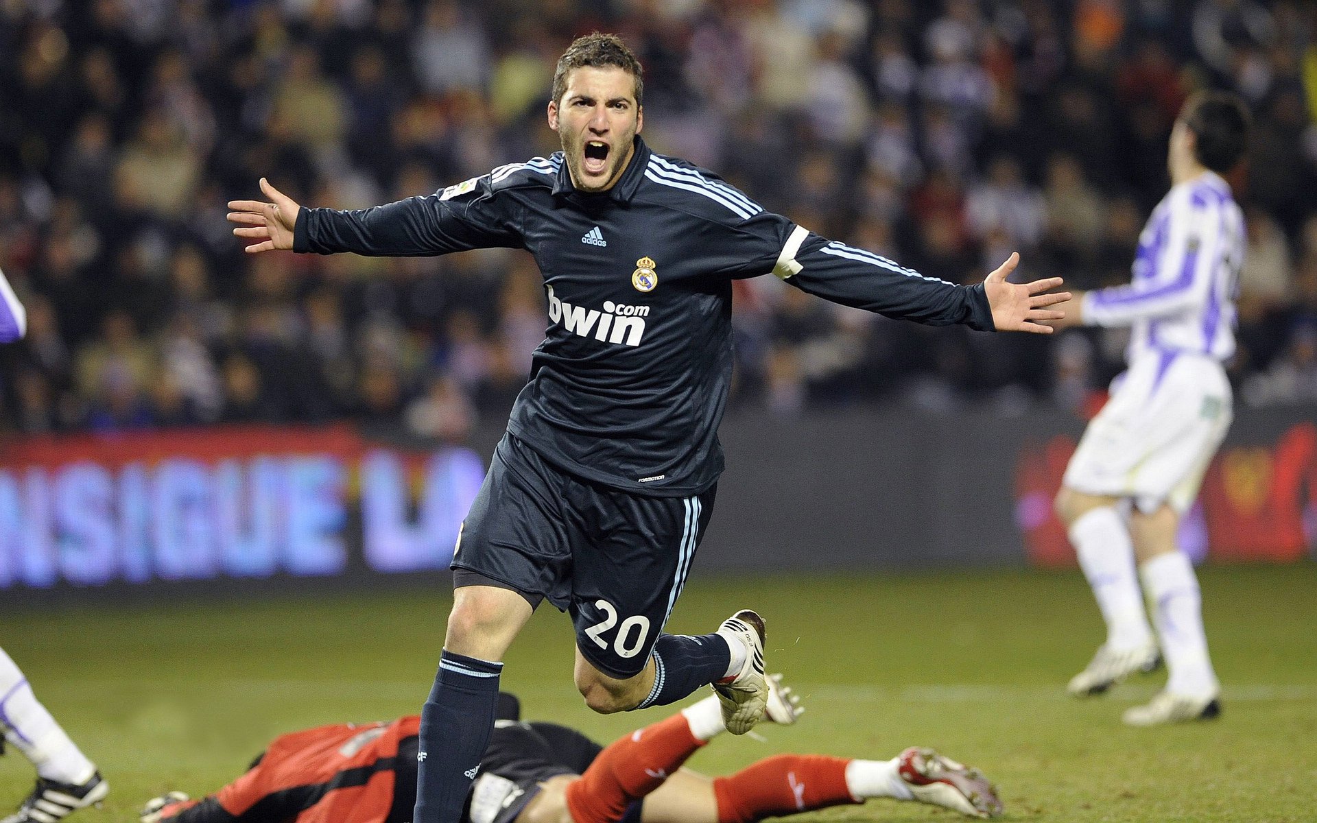 FB体育APP-绝杀与点燃，当日本队逆转德国，郑思维引爆赛场