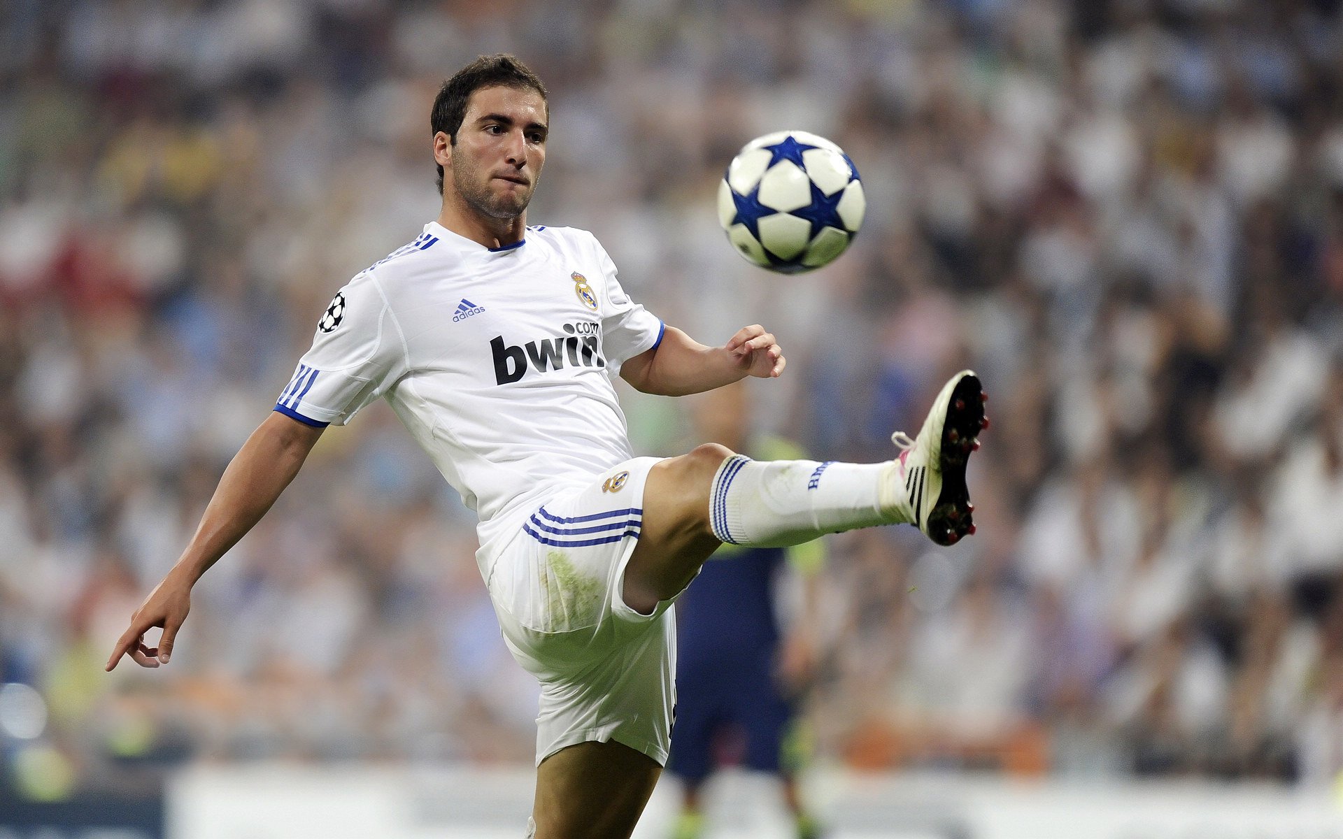 金玟哉彻底打爆防线，哥斯达黎加提前终结阿根廷悬念