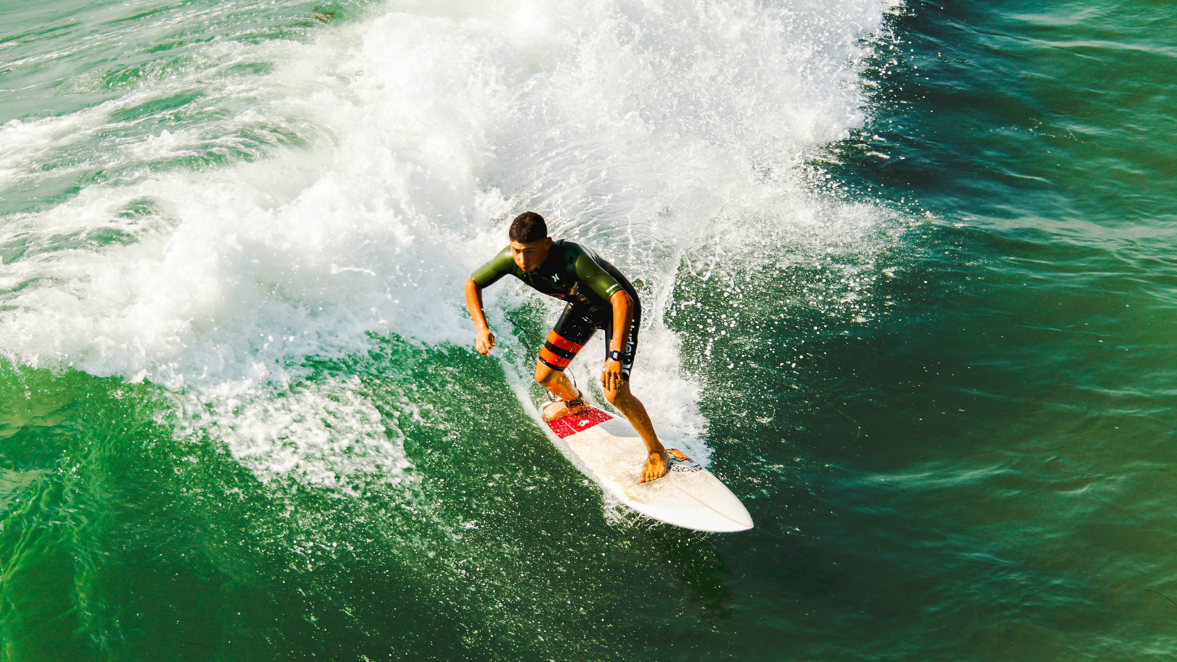 戈贝尔存在感拉满，骑士攻防一体击败老鹰，诠释现代篮球的隐形支柱